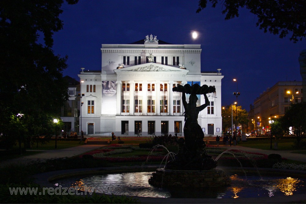 Latvijas Nacionālā opera naktī