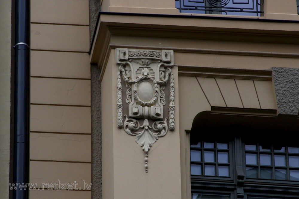 Fasādes dekors (Baznīcas 26)