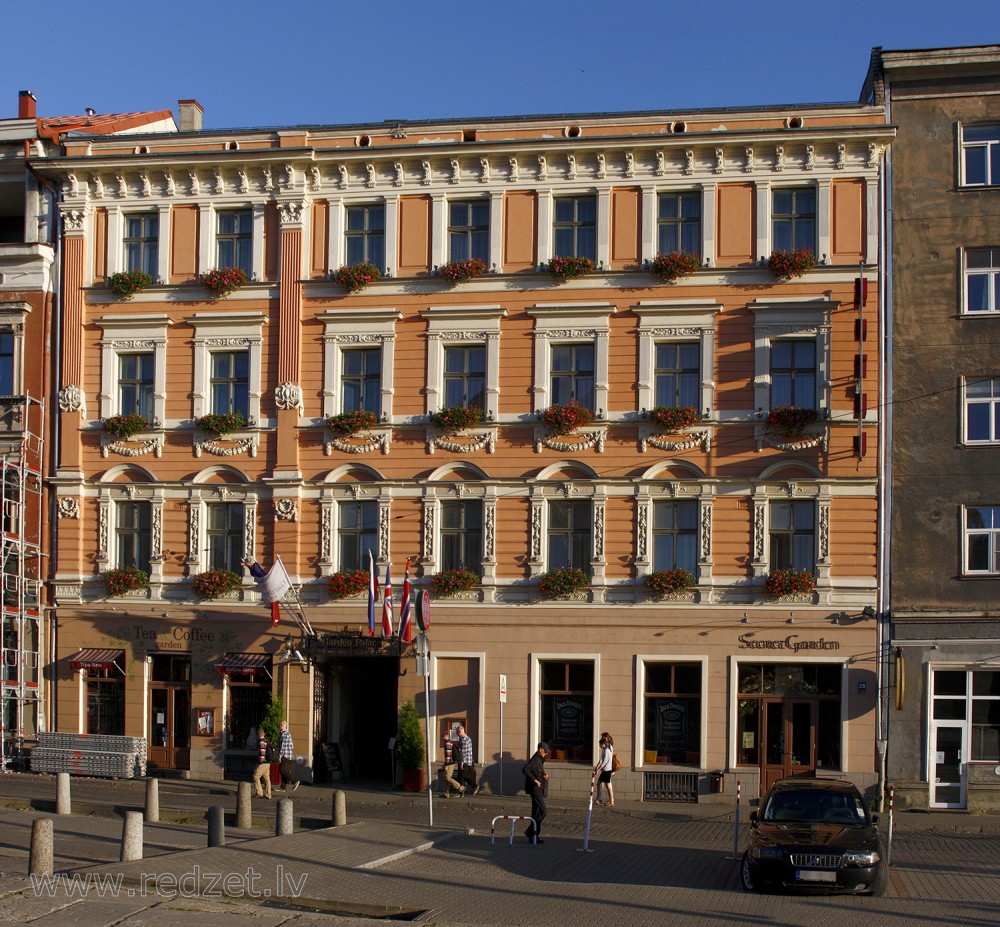 Rīga, Grēcinieku iela 28