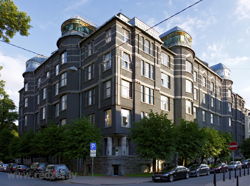 Rīga, Jura Alunāna iela 2a