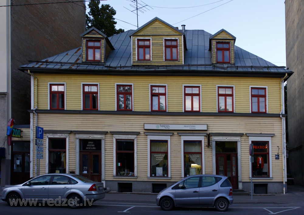 Rīga, Lāčplēša iela 31