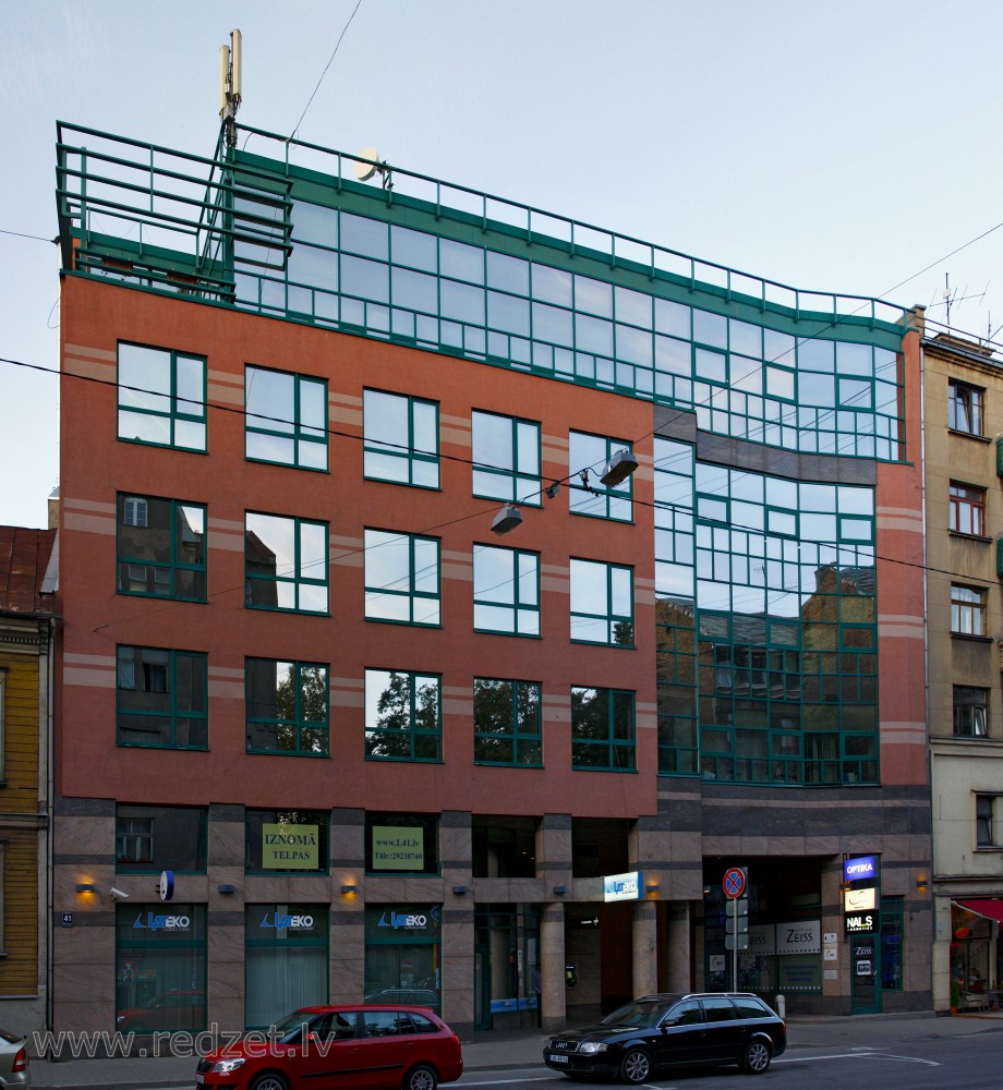 Rīga, Lāčplēša iela 41