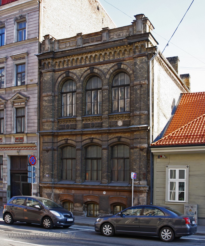 Rīga, Lāčplēša iela 55