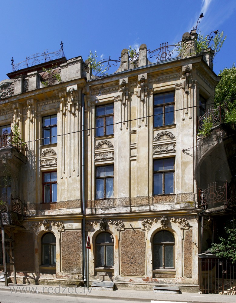 Rīga, Nometņu iela 45