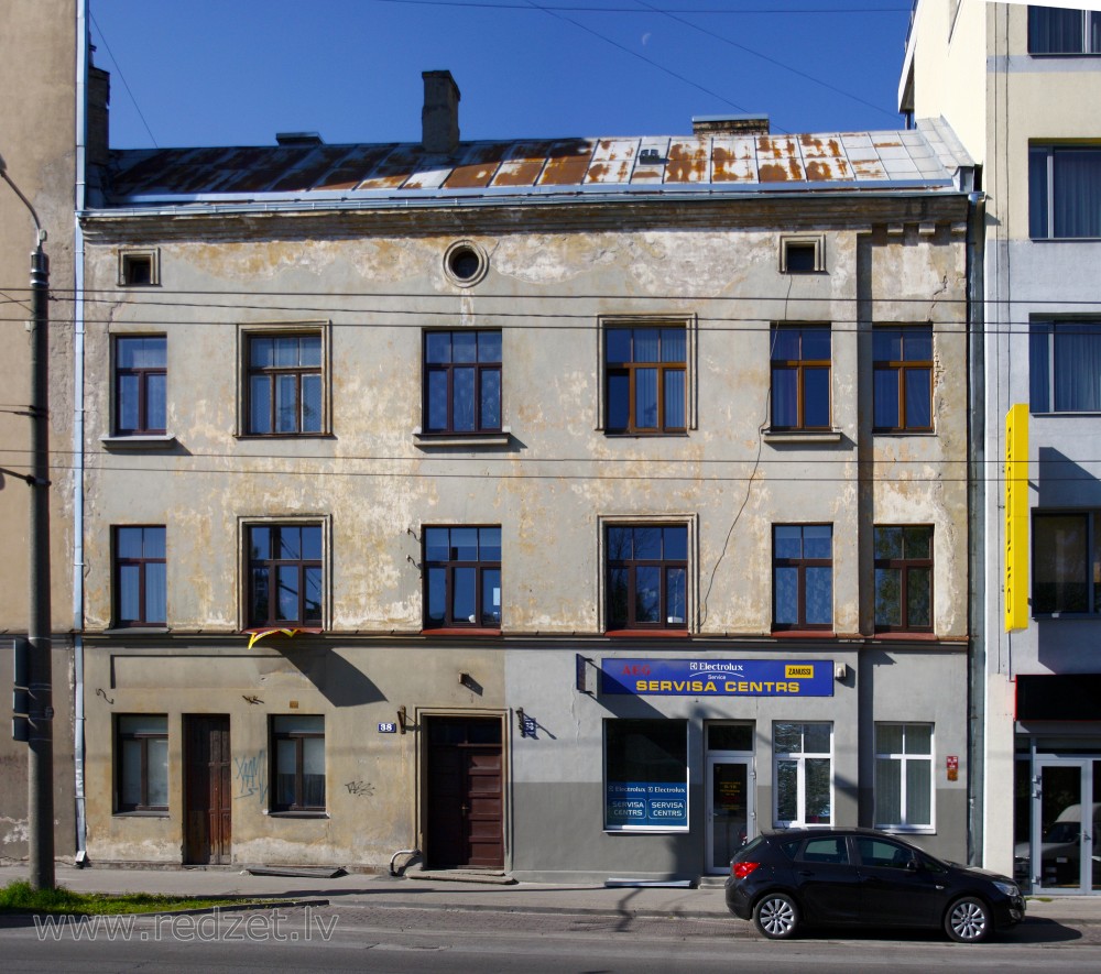 Rīga, Pērnavas iela 38