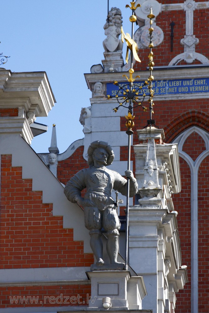Sculpture on the Facade of the Schwab House