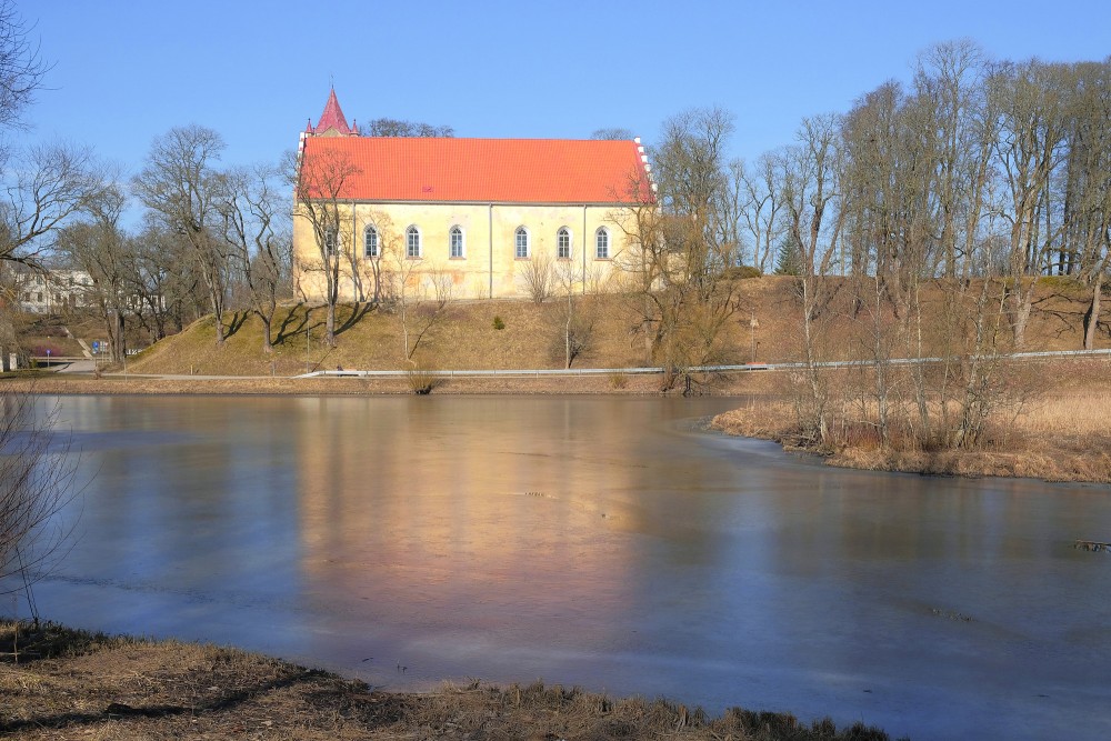 Aizputes Svētā Jāņa luterāņu baznīca
