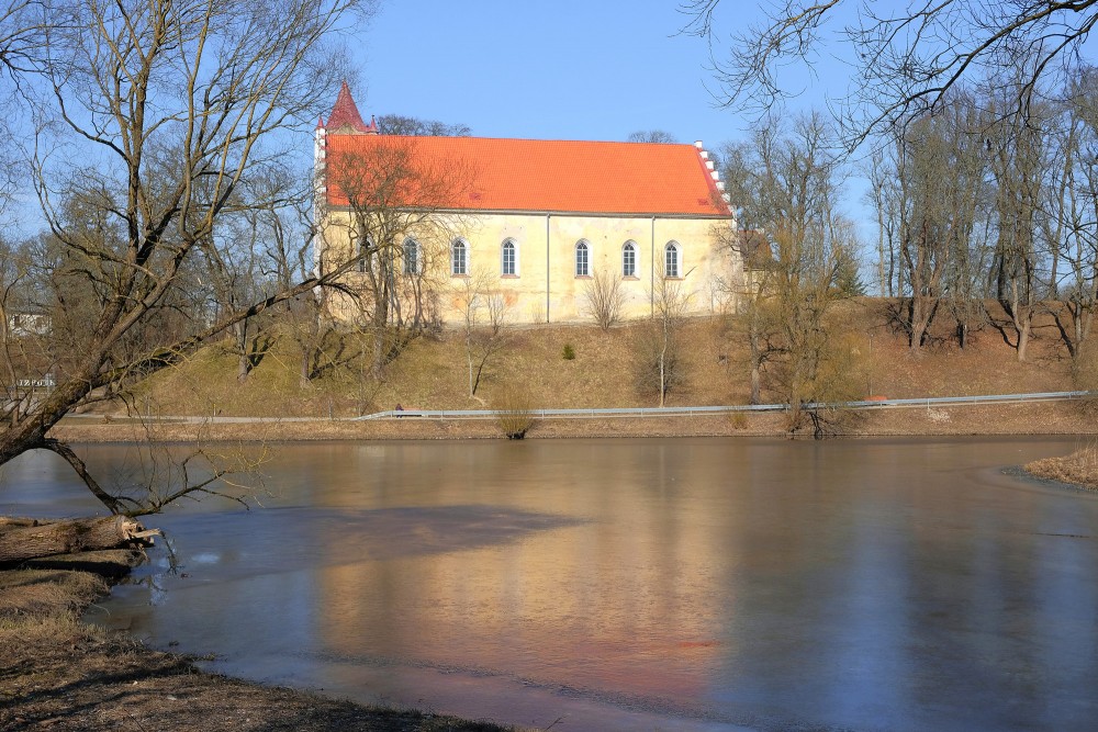 Aizputes luterāņu baznīca