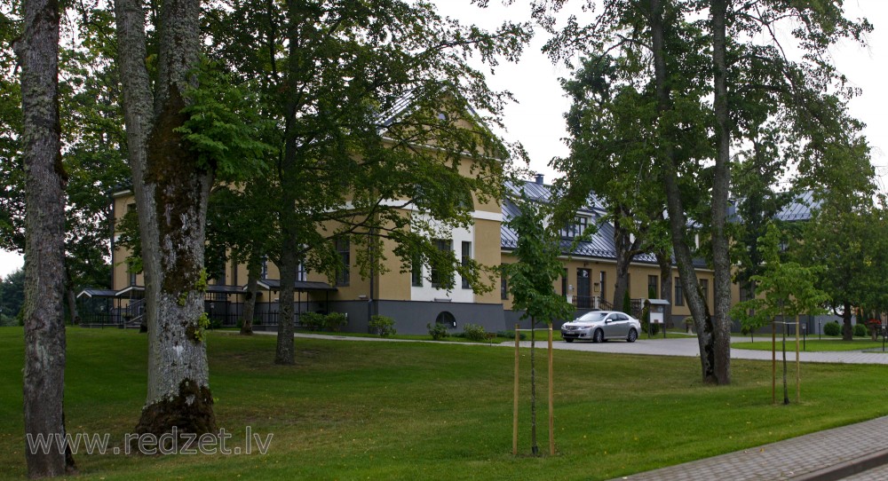 Skrunda Manor