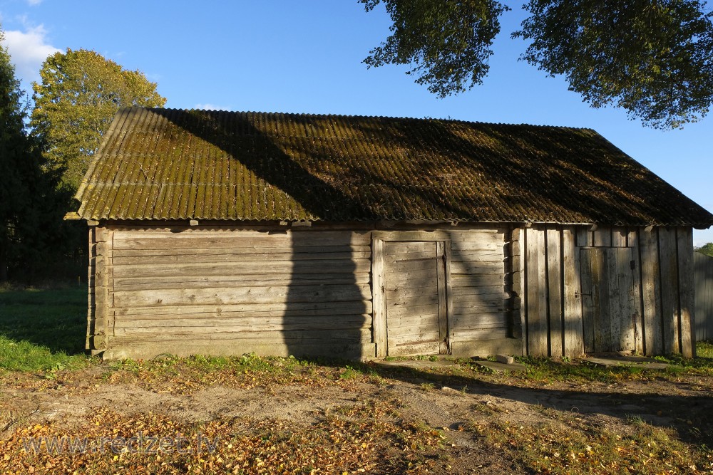 Log house