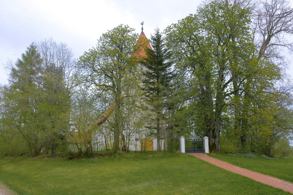 Valtaiķu luterāņu baznīca Valtaiķu luterāņu baznīca