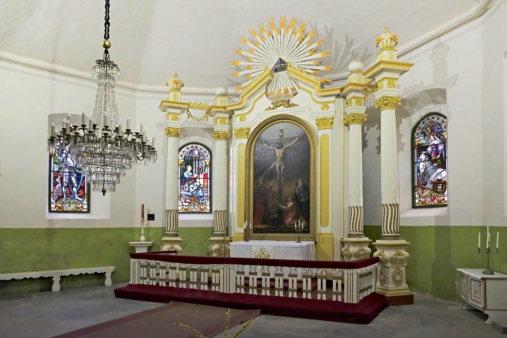 Valtaiķu luterāņu baznīcas altāris