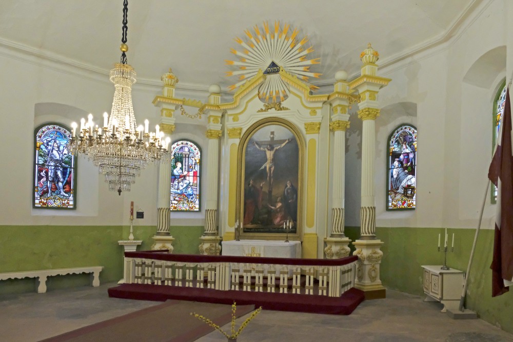 Valtaiķu luterāņu baznīcas altāris