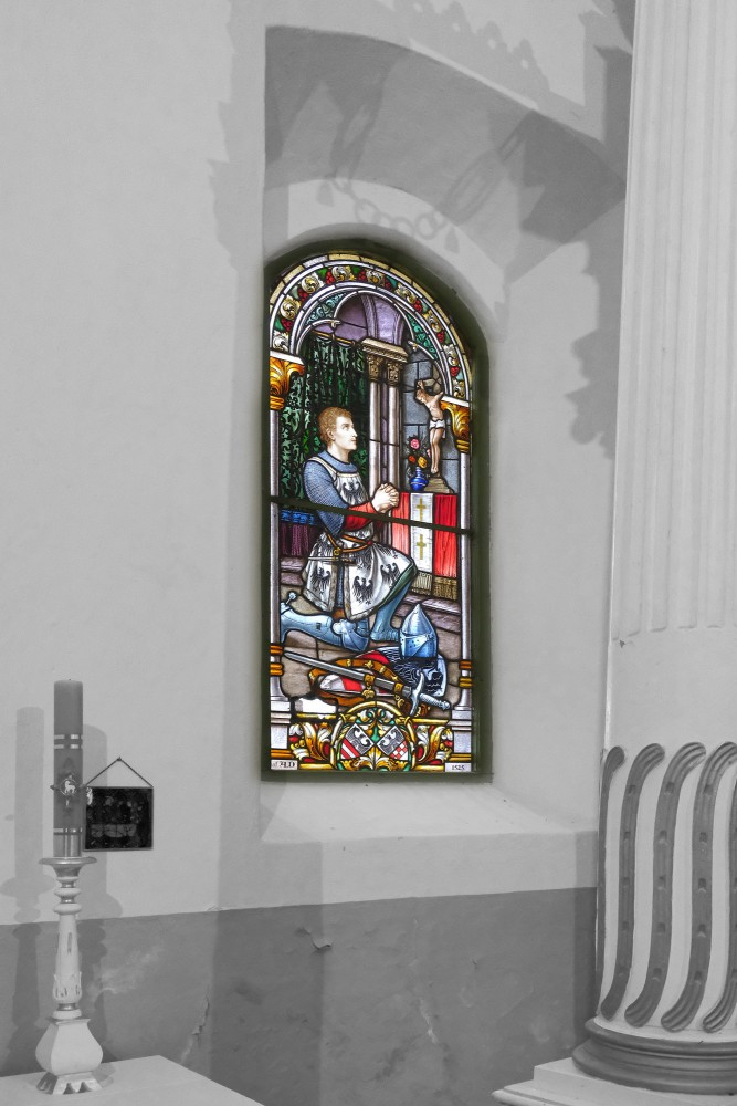 Valtaiķu luterāņu baznīcas vitrāžas Valtaiķu luterāņu baznīcas vitrāžas