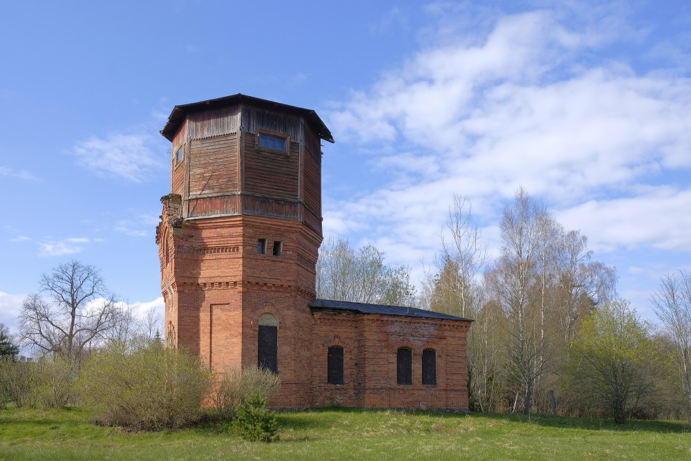 Spāres dzelzceļa stacijas ūdenstornis