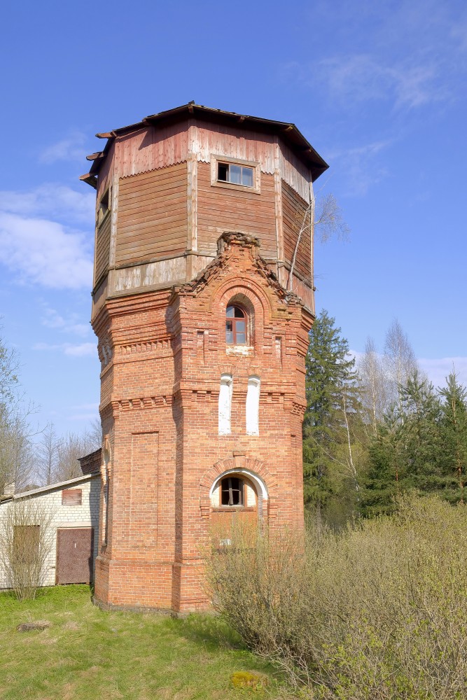 Spāres dzelzceļa stacijas ūdenstornis