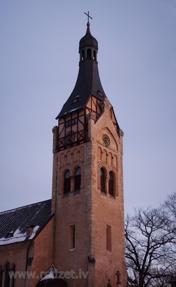 Jūrmalas Dubultu luterāņu baznīcas tornis