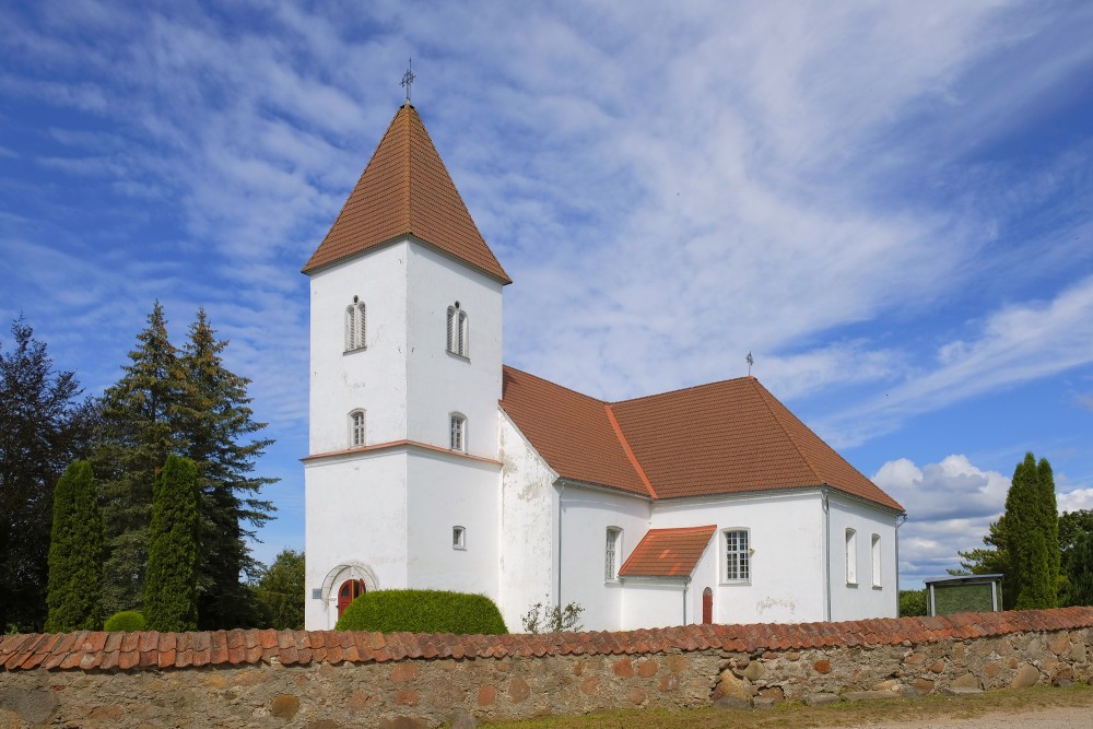 Alsungas katoļu baznīca