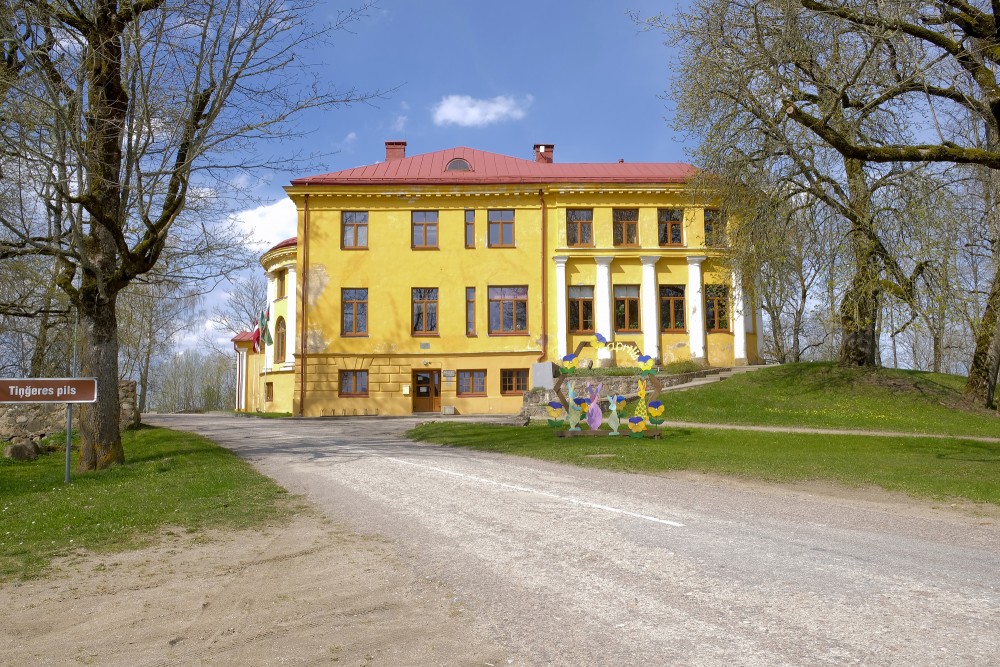 Tiņģere Manor Castle