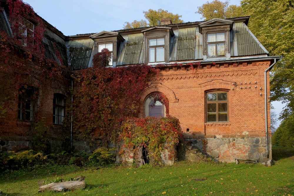 Katvari Manor House