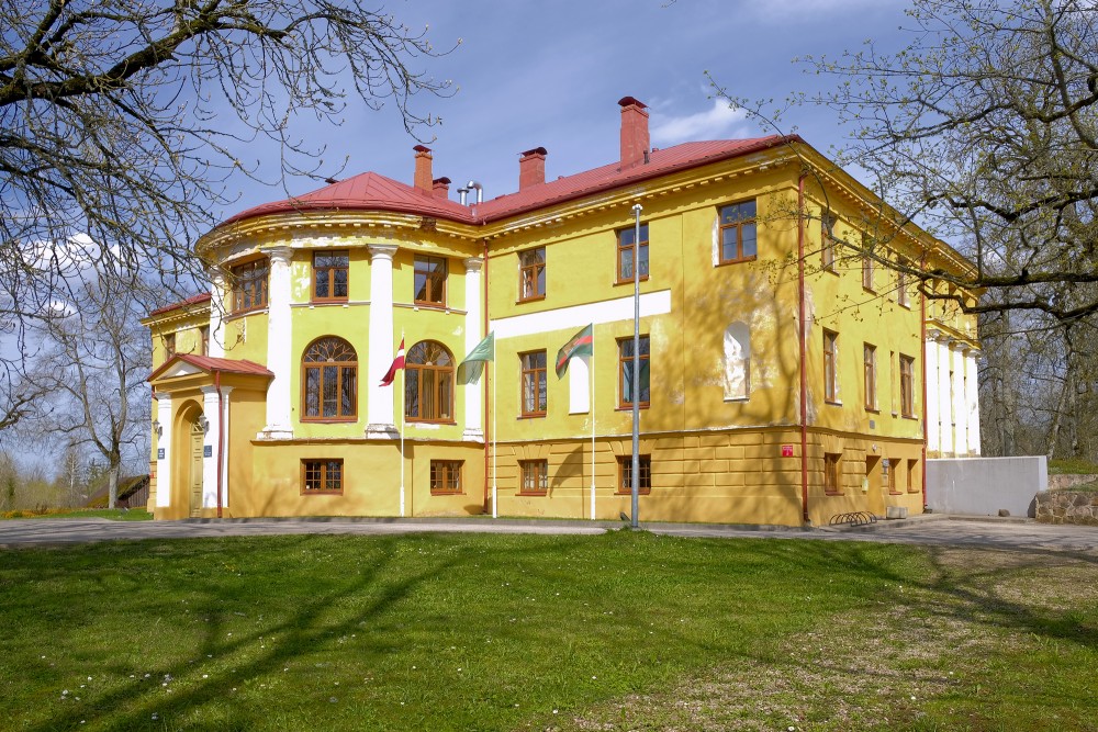 Tiņģere Manor Castle