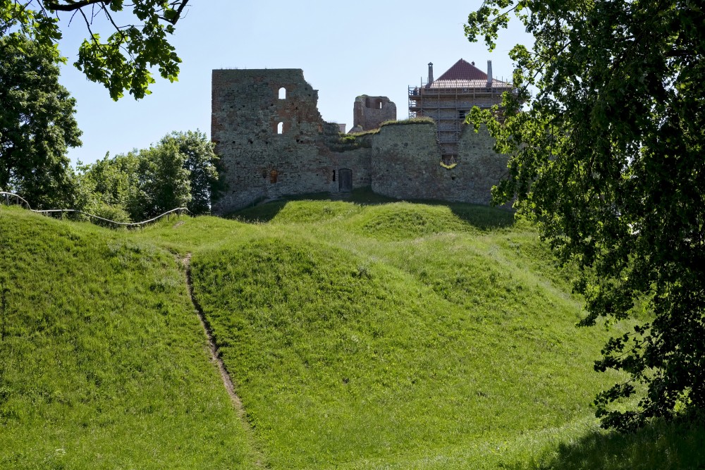 Bauska Castle Complex, Livonia Order Castle Ruins