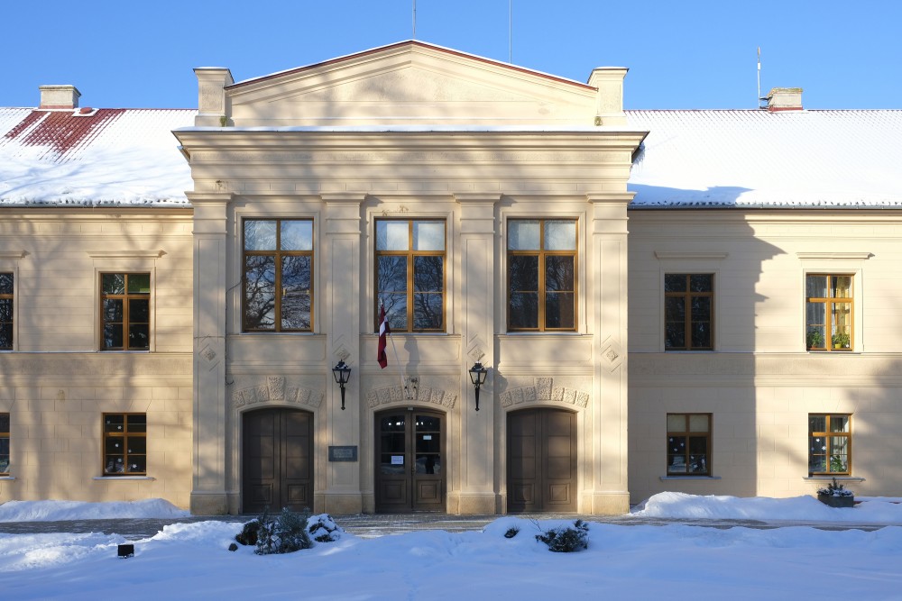 Vārme Manor House (Vārme elementary School)