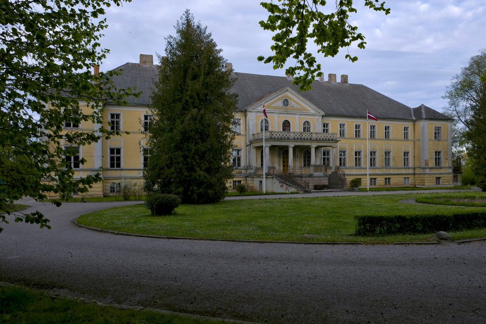 Rudbāržu muižas pils