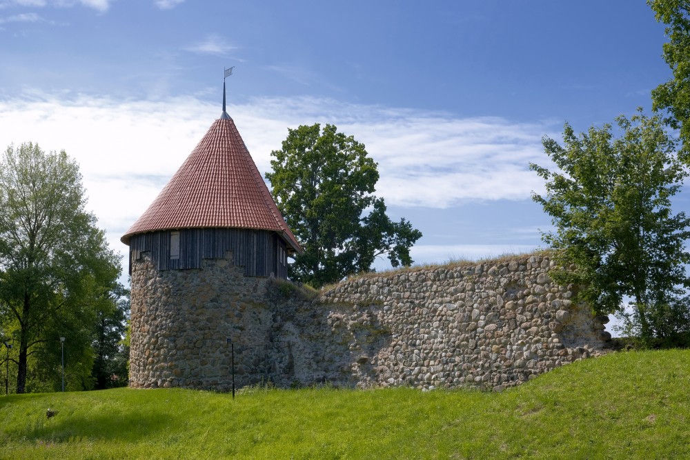 Livonijas ordeņa pils priekšpils Dienvidu tornis
