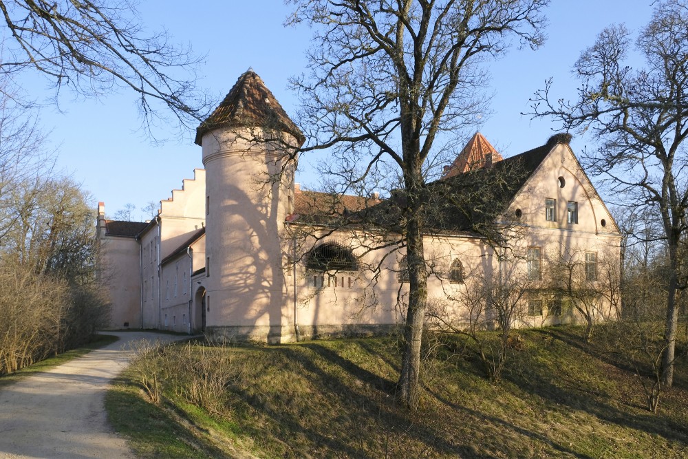 Ēdole Castle, Latvia