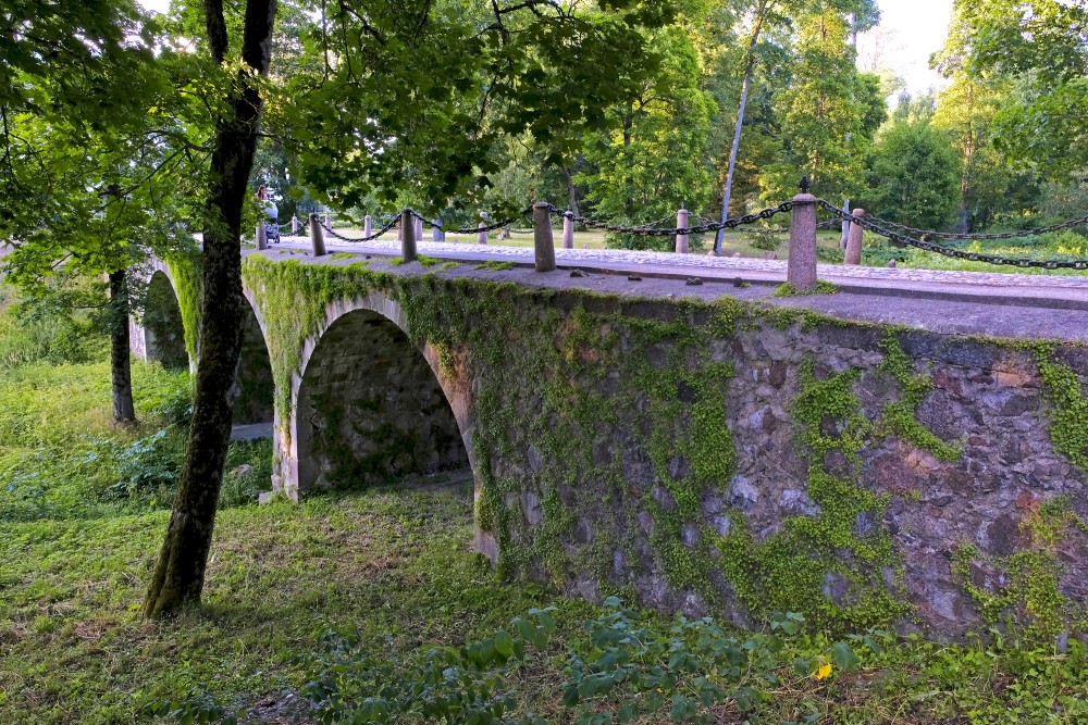 Kazdanga Stone Bridge