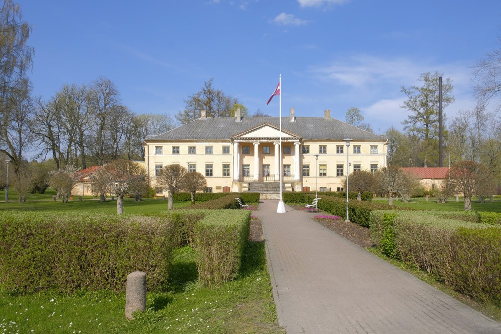 Vandzene (Wandsen) Manor