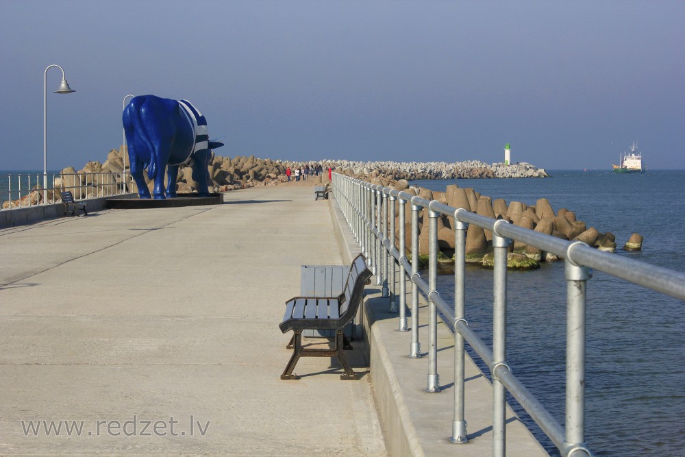 Rekonstruētais Ventspils Dienvidu mols