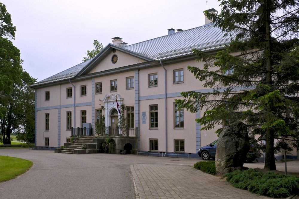 Vilces muižas kungu māja