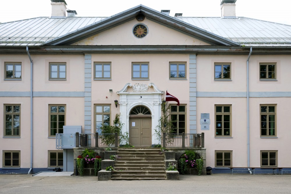 Vilces muižas kungu māja