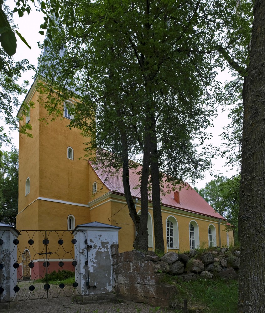 Augstkalnes – Mežmuižas evaņģēliski luteriskā baznīca