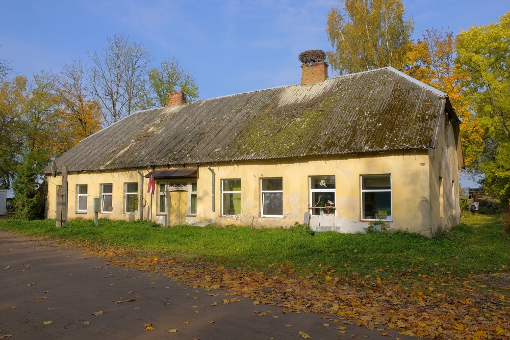 Vilzēnu muižas pārvaldnieka māja