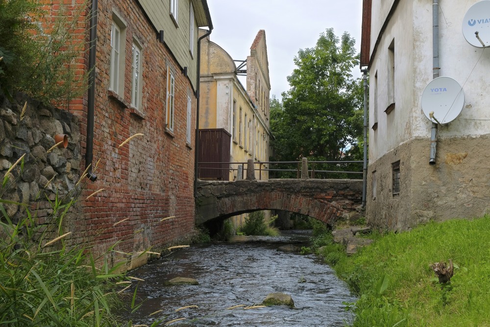 Skolas Street Bridge over Alekšupīte River