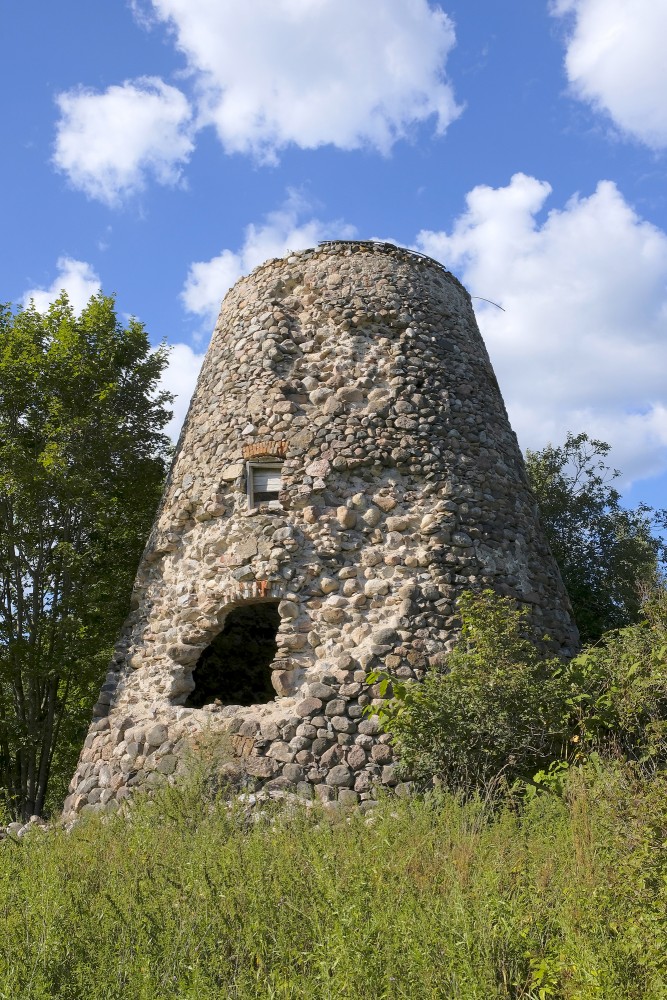 Jaunviesābi Windmill