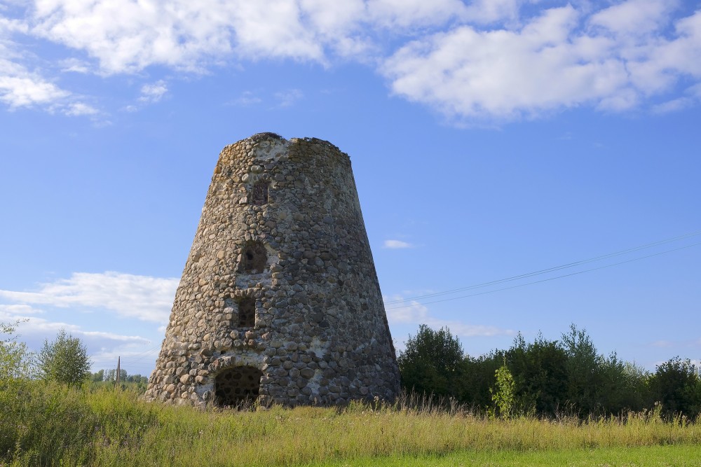 Augstkalni Windmill  in Prauliena parish