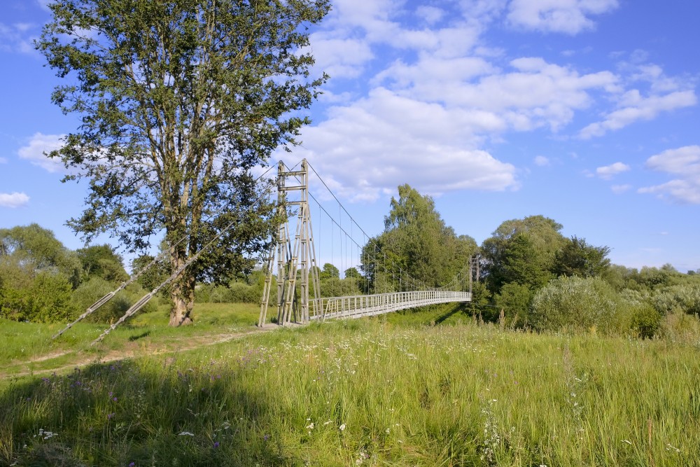 Vecsaikavas gājēju tilts