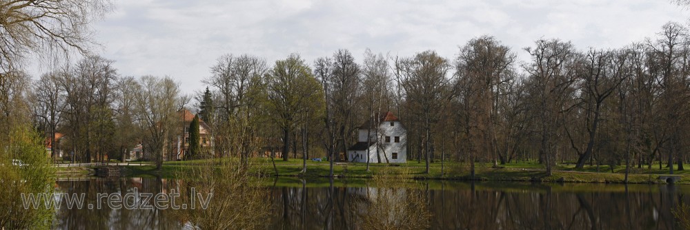 Stendes muižas parks