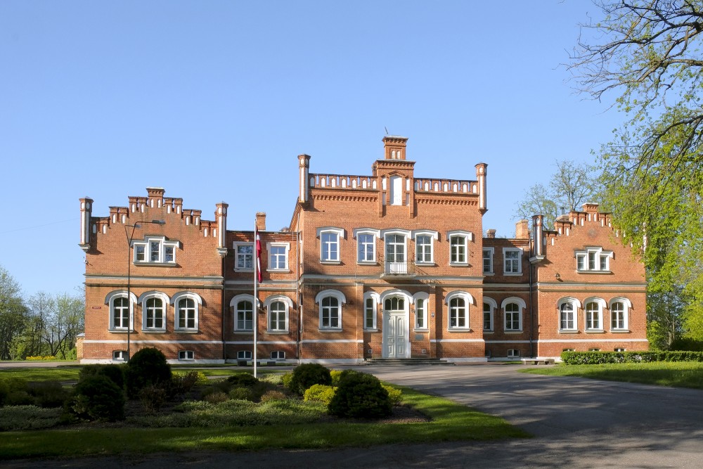 Mežmuiža Castle