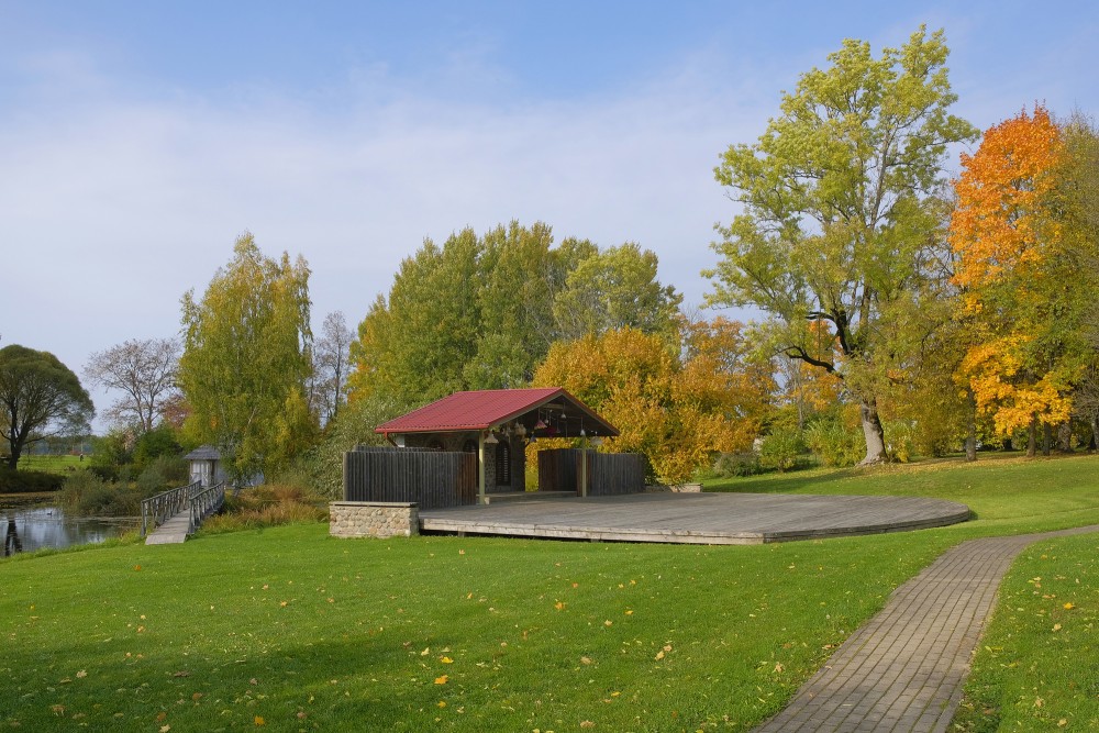Sēļu muižas parks un estrāde