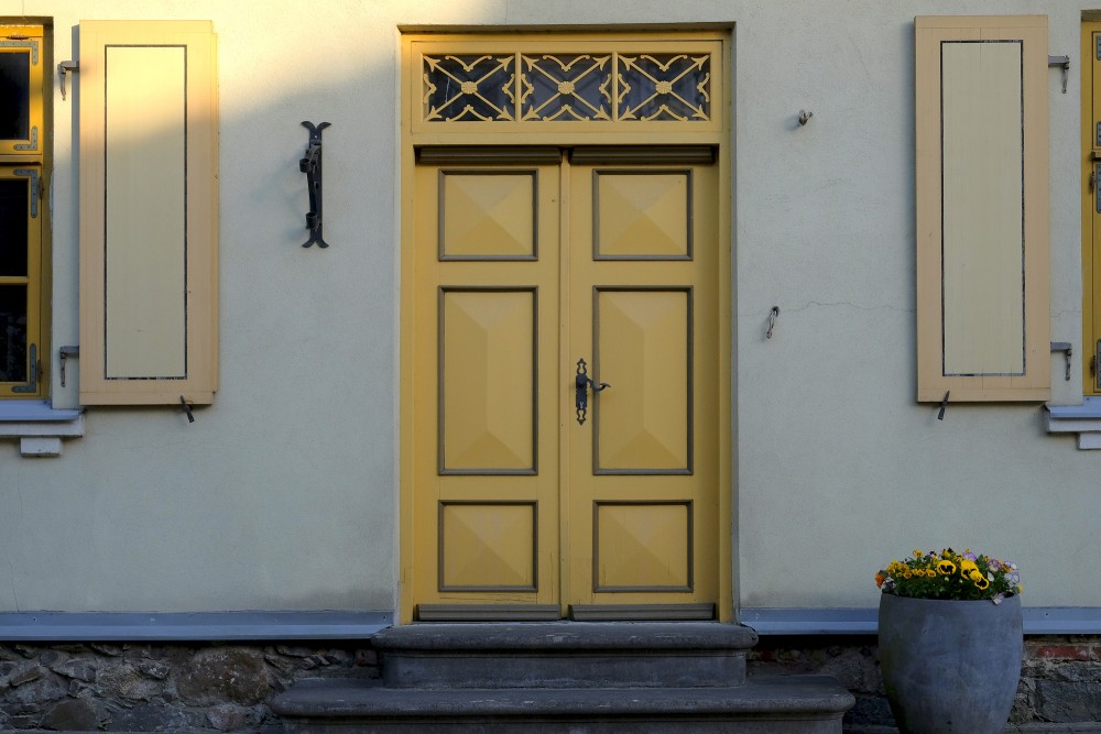 Wooden door, Old Town of Kuldīga, Policijas street 11