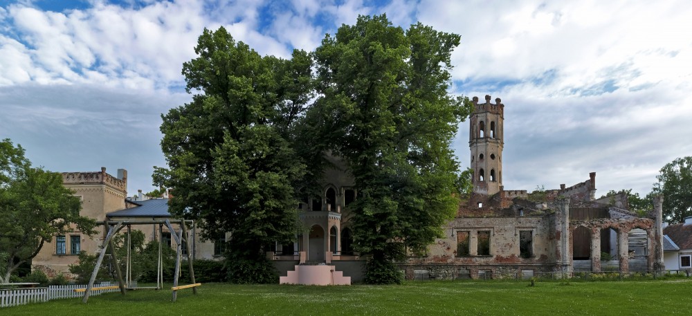 Odziena Manor House