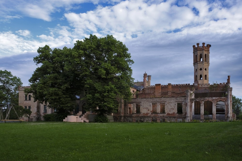 Odziena Manor House
