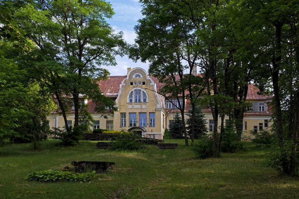 Vecbebri  Manor House