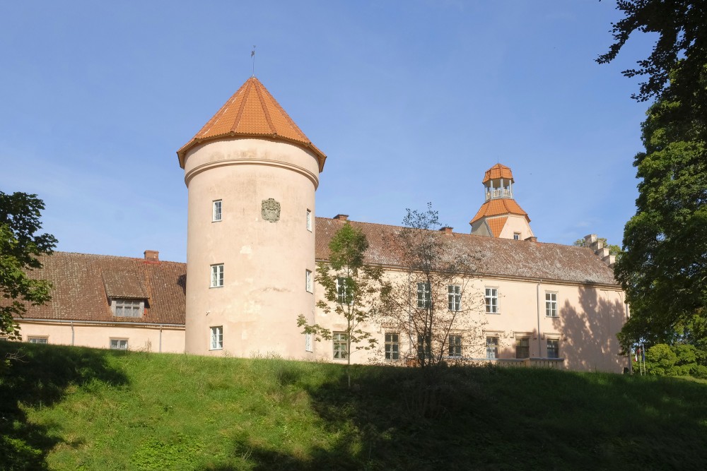 Ēdole Castle