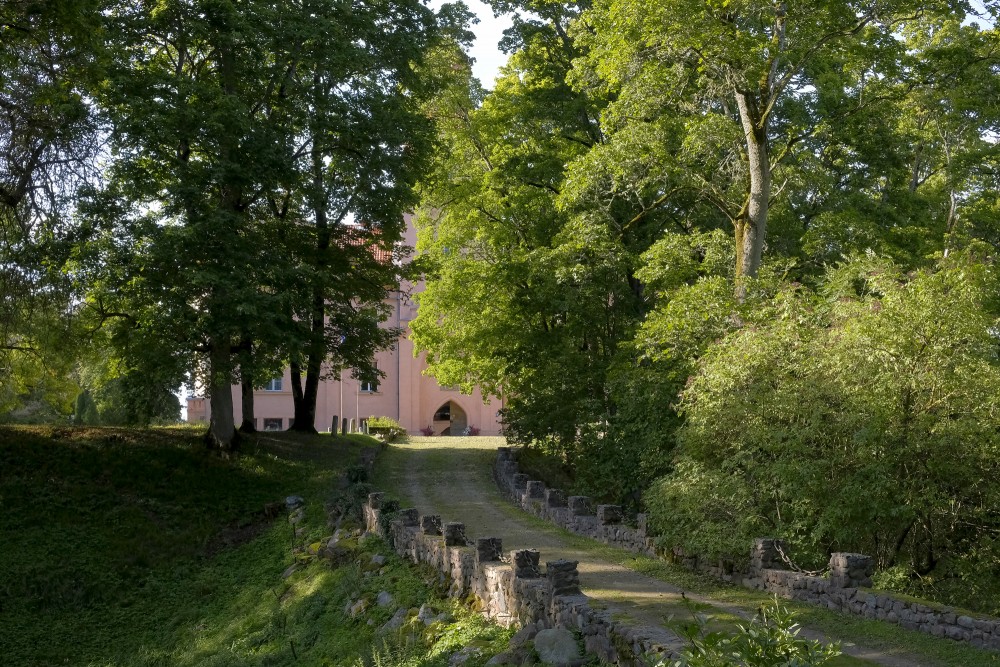 Ēdole Castle, Latvia
